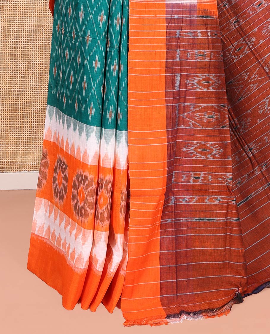 Green Odisha Cotton Saree Featuring Jaal Patterns All Over the Body, Complemented by a Contrast Temple Border of Floral Designs, Pallu Features Diamond Patterns in a Hazily Woven, and Has No Blouse - Image 3