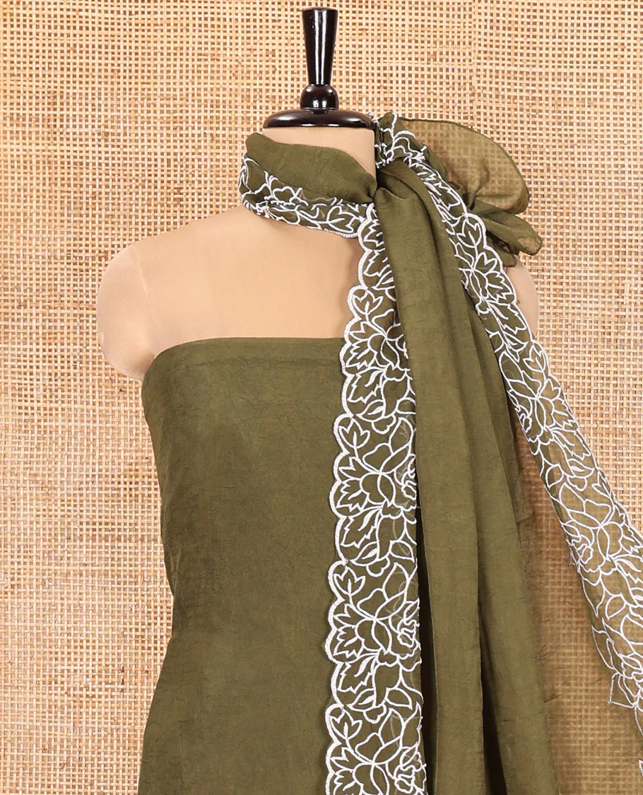Green Organza Crushed Material Churidar Set, Elegantly Decked up with Floral-Themed Thread Embroidery Top, Comes with a Plain Santoon Bottom, and Is Paired with Organza Crushed Dupatta of Floral Thread Embroidery - Image 3