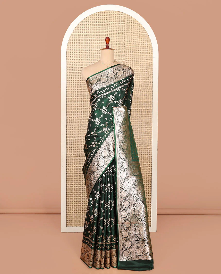 Green Semi-Banaras Saree, Beautifully Bedecked with Jaal Jacquard on Its Body, Highlighted by a Floral Creeper Design Border, Intricately Designed Pallu, and Paired with a Matching Blouse - Image 3