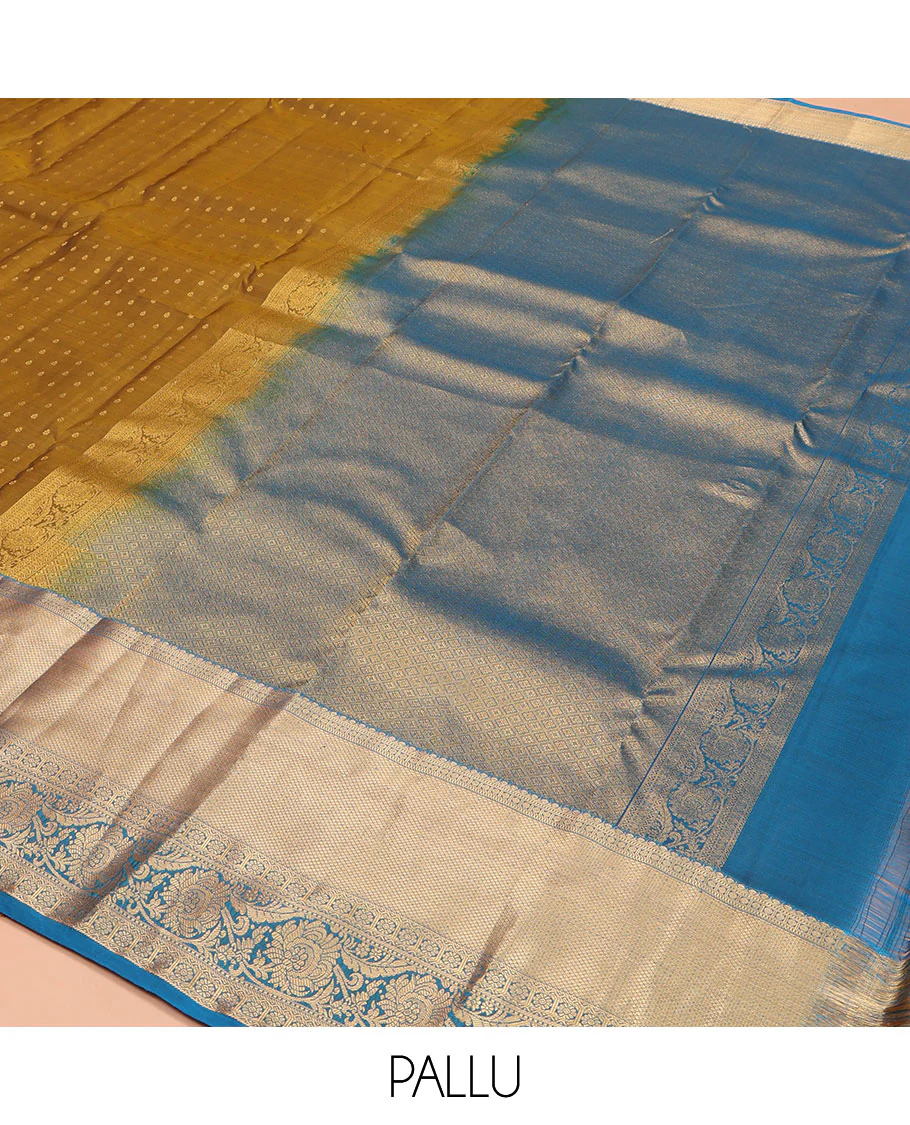 Green Vasundhara Lite Silk Mix Saree, Gracefully Embellished with Zari Butta on Its Body, Complemented by Contrast Border of Salngai, Rudraksham, Muthu, Mayil Kann and Kamalam Designs, Jaal Patterned Pallu, and Paired with a Contrast Blouse - Image 5