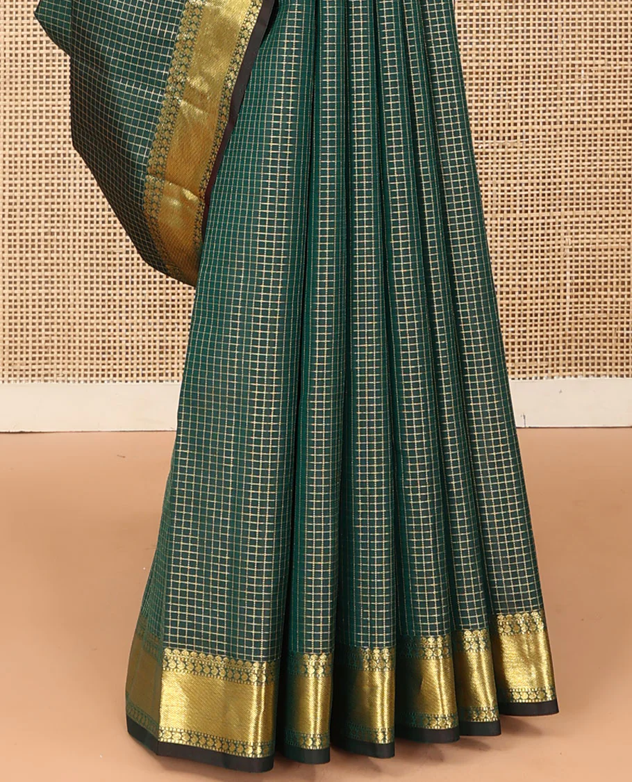 Green zari checked Kanchipuram silk saree,  zari border of thilakam mokku, muthu, and manga designs, and jaal pallu - Image 5