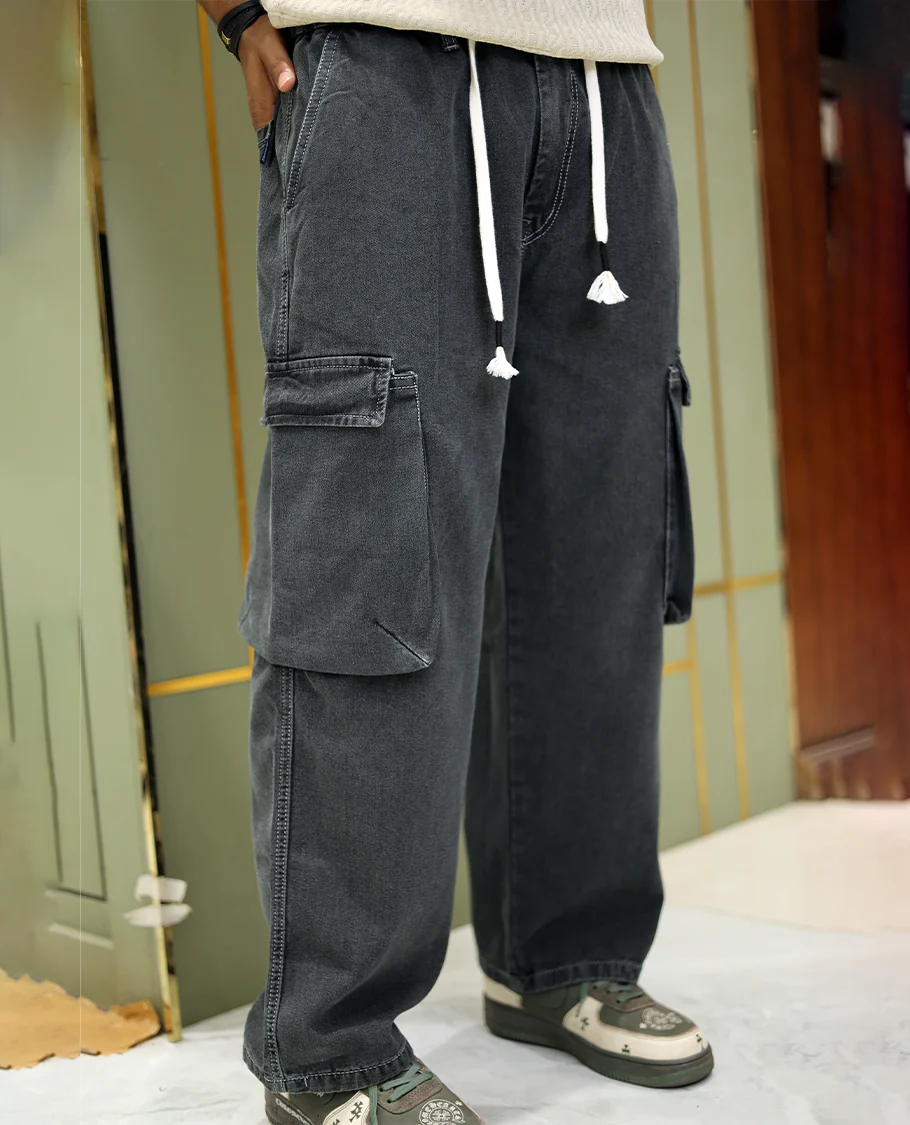 Grey Heathered Textured Denim Trousers Come with a Baggy Fit and Regular Length - Image 4