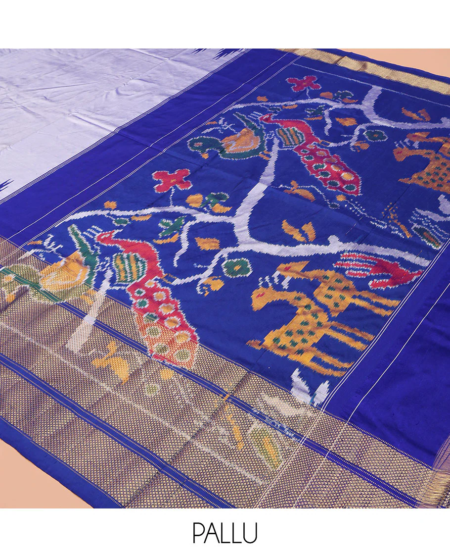 Grey Plain Ikkat Silk Saree, Complemented by a Contrast Temple Border of Diamond Designs, Pallu Features Ikkat Fauna Designs, and Paired with a Contrast Blouse - Image 5