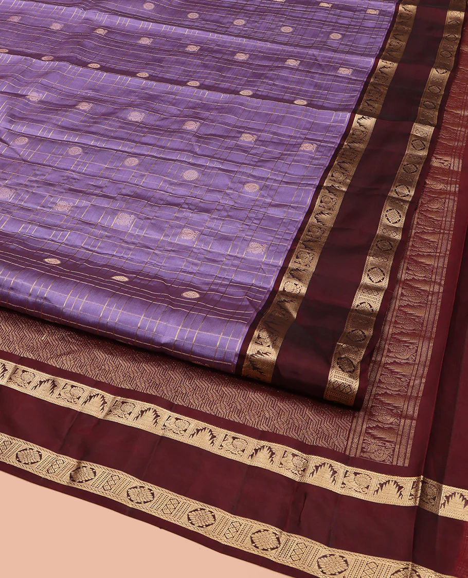 Lavender Vasundhara Lite Silk Mix Saree, Enriched with Mayil Chakram Butta Enclosed Checks, Complemented by a Contrast Rettai Pettu Border of Thazampoo Rekku, Mayil, and Chakram Designs, Boldly Accentuated Pallu, and Paired with a Contrast Blouse - Image 2