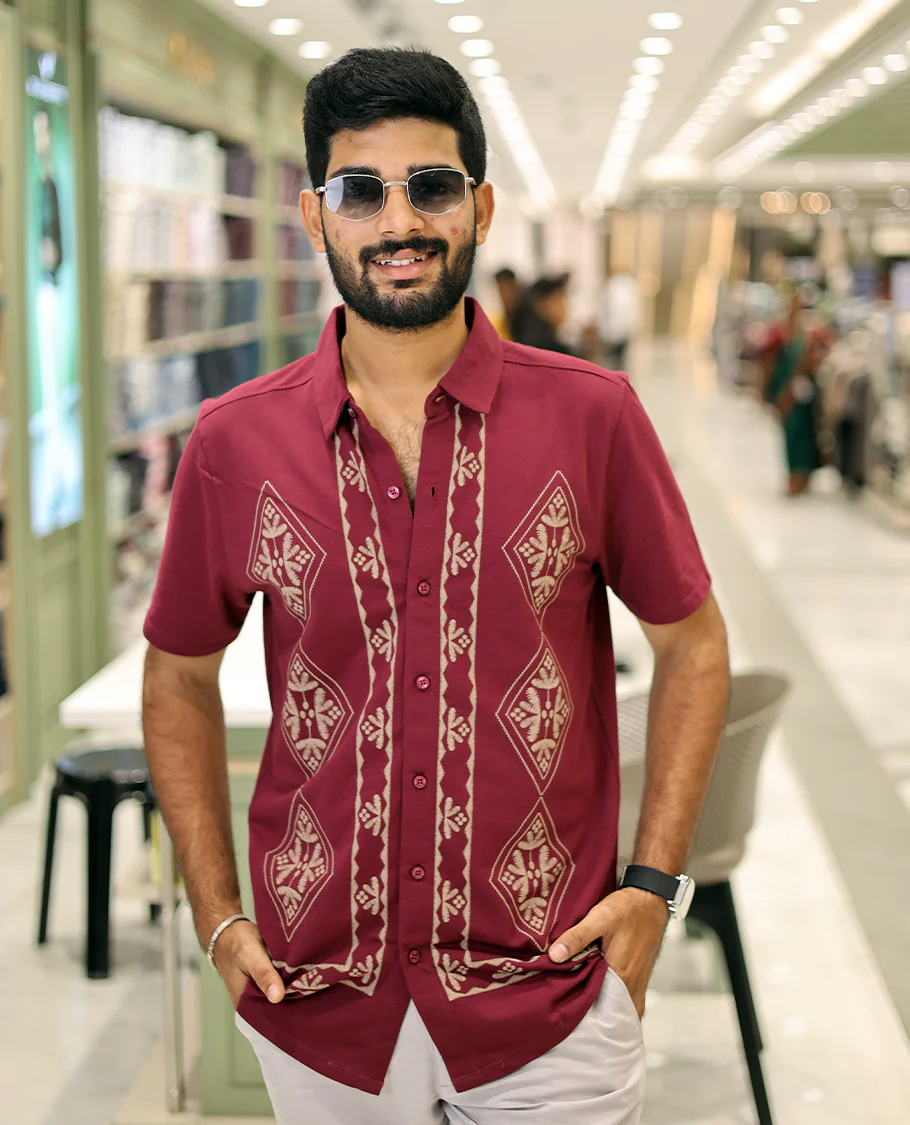 Maroon Cotton-Blended Casual Shirt, Comes with a Geometric Print, Half-Sleeves, Spread Collar, Regular Fit, and Regular Length