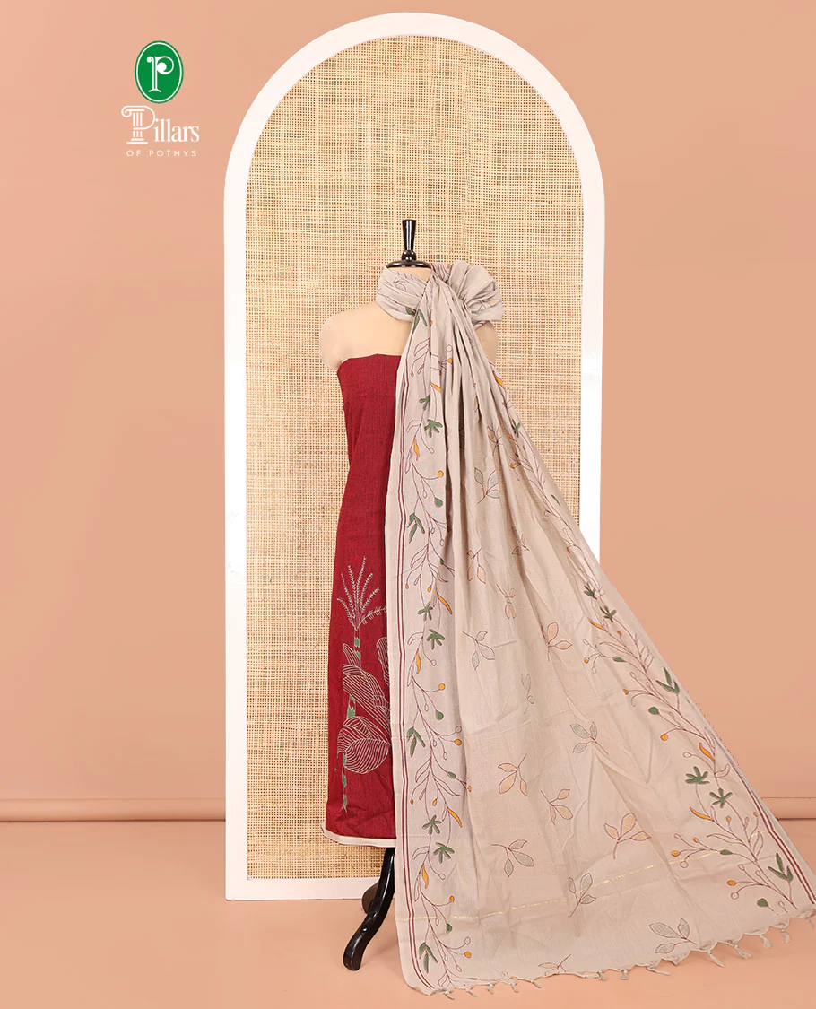 Maroon Handloom Cotton Material Chudidar Set, Beautified with Floral Design Print On Its Top, Complemented by Contrast Bottom, and Paired with a Contrast Floral Printed Dupatta