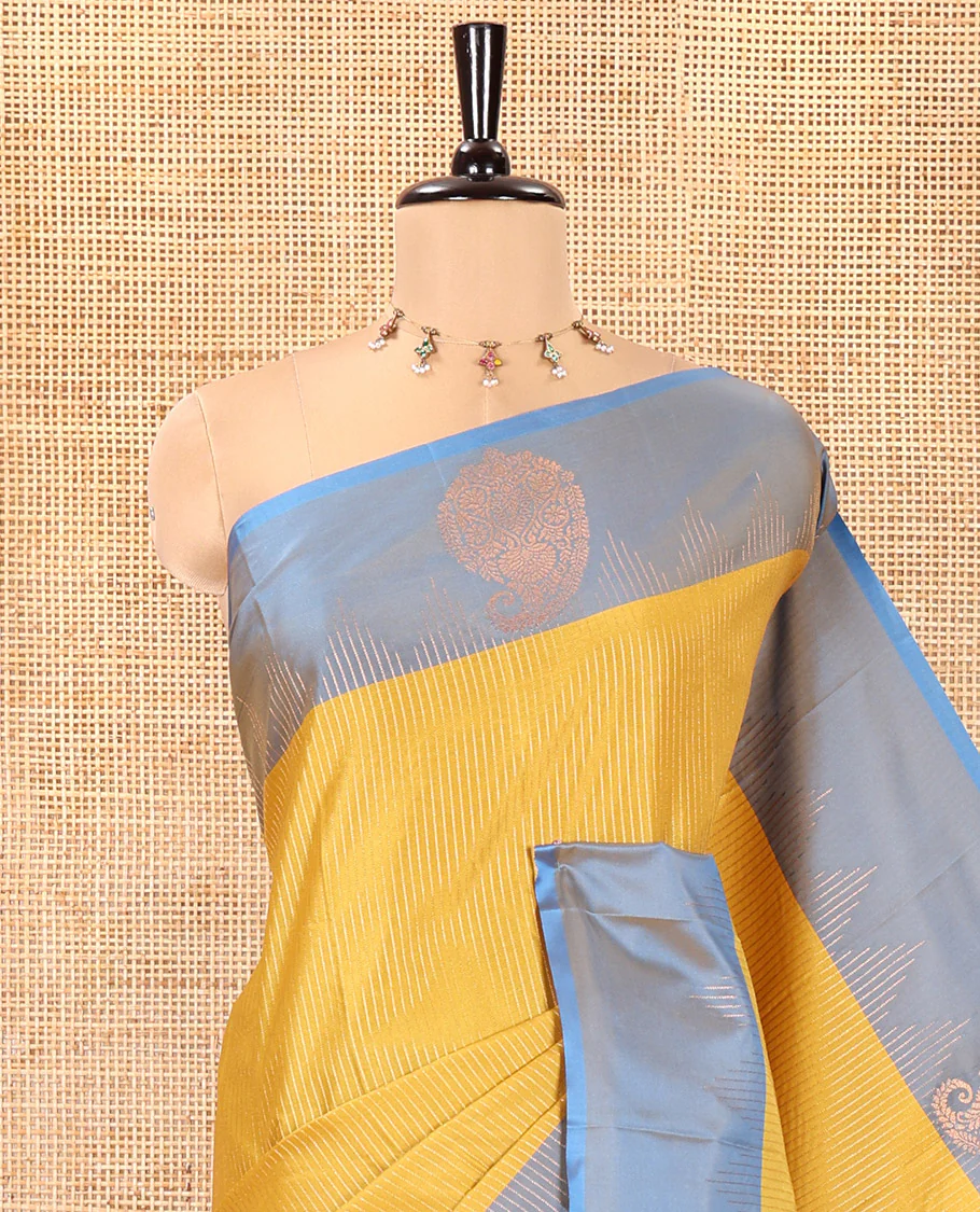 Mehendi Green Kanchi Soft Silk Saree, Majestically Detailed with Vaira Oosi, and Zari Buttas All Over Its Body, Complemented by Contrast Border of Paisleys, an Intricately Designed Pallu, and Paired with a Contrast Blouse - Image 2