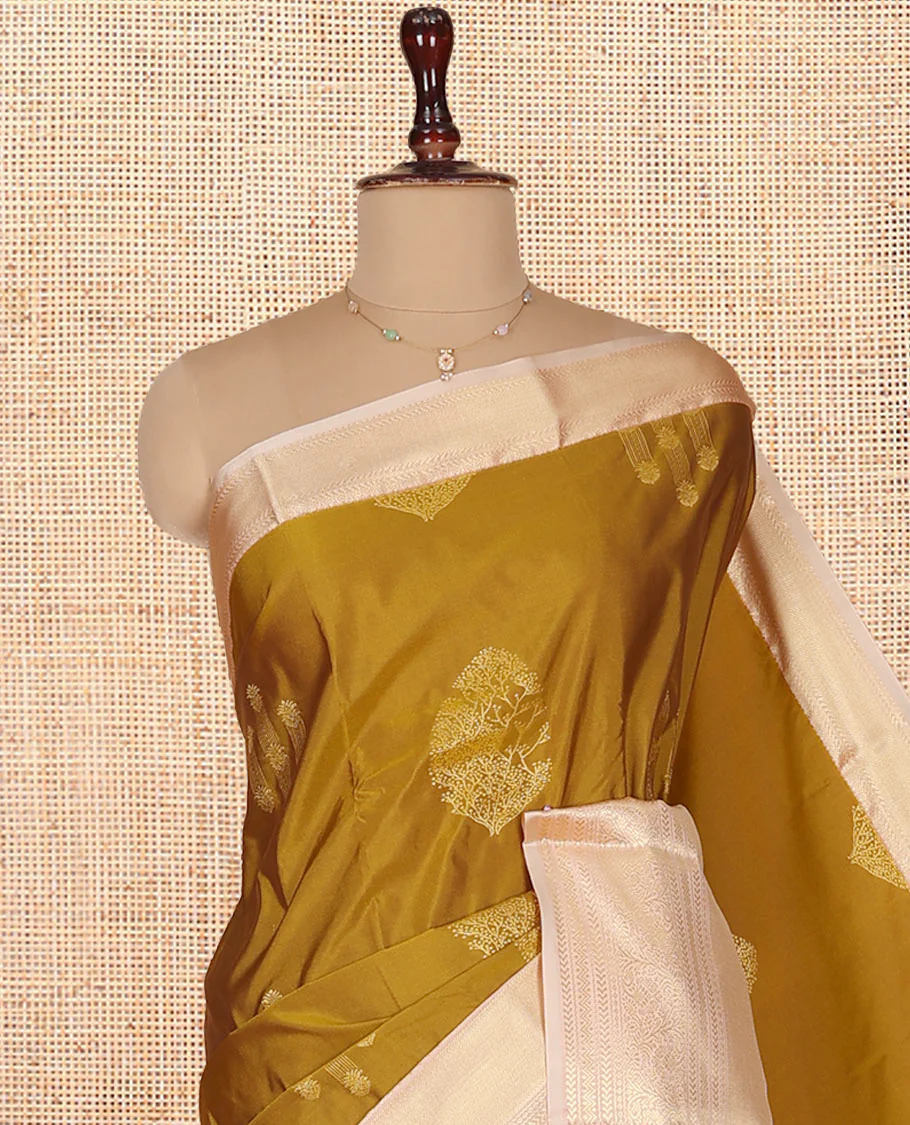 Mustard Budget Silk Saree, Sparsely Woven with Zari Buttas on Its Body, Complemented by a Contrast Traditional Zari Design Border, Intricately Designed Pallu, and Paired with a Contrast Blouse - Image 2