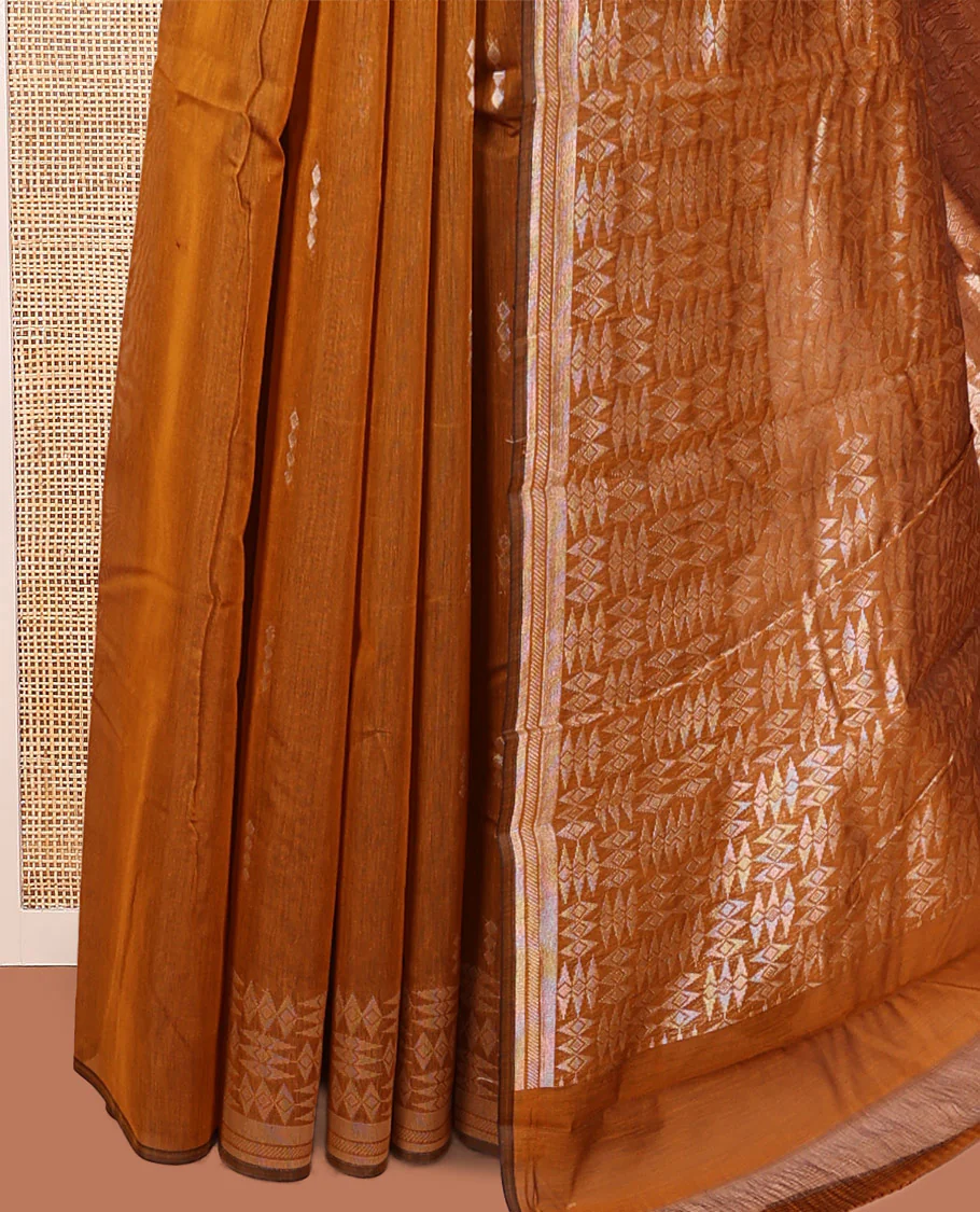Mustrad Semi-Silk Cotton Saree, Finely Crafted with Buttas All Over Its Body, Highlighted by a Zari Border of Geometric Designs, Pallu of Geometric Designs, and Paired with a Matching Blouse - Image 3