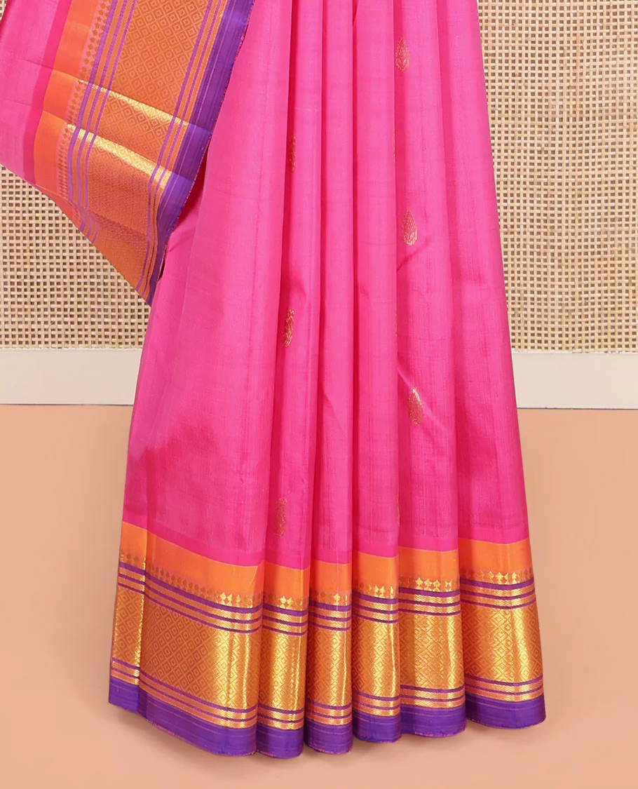 Pink Kanchipuram Silk Saree, Accentuated with Zari Buttas on Its Body, Complemented by a Contrast One-Sided Border of Panner Sombu, Banaras, and Mayil Kann Designs, Pallu of Zari Designs, and Comes Without a Blouse - Image 4