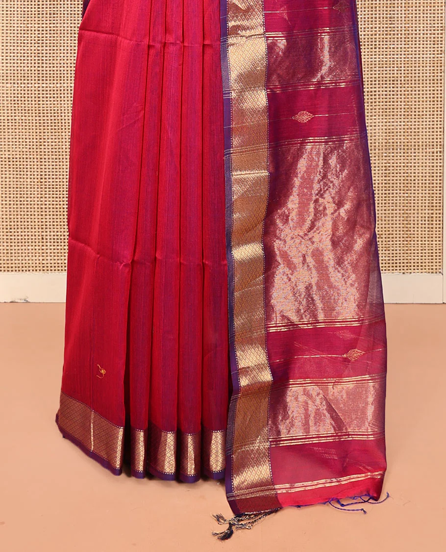 Pink Maheshwari Cotton Saree, Uniquely Detailed with Diamond Stripes on Its Body, Complemented by a Contrast Border of Traditional Designs, Pallu Steeped with Zari Stripes, and Paired with a Matching Blouse - Image 4