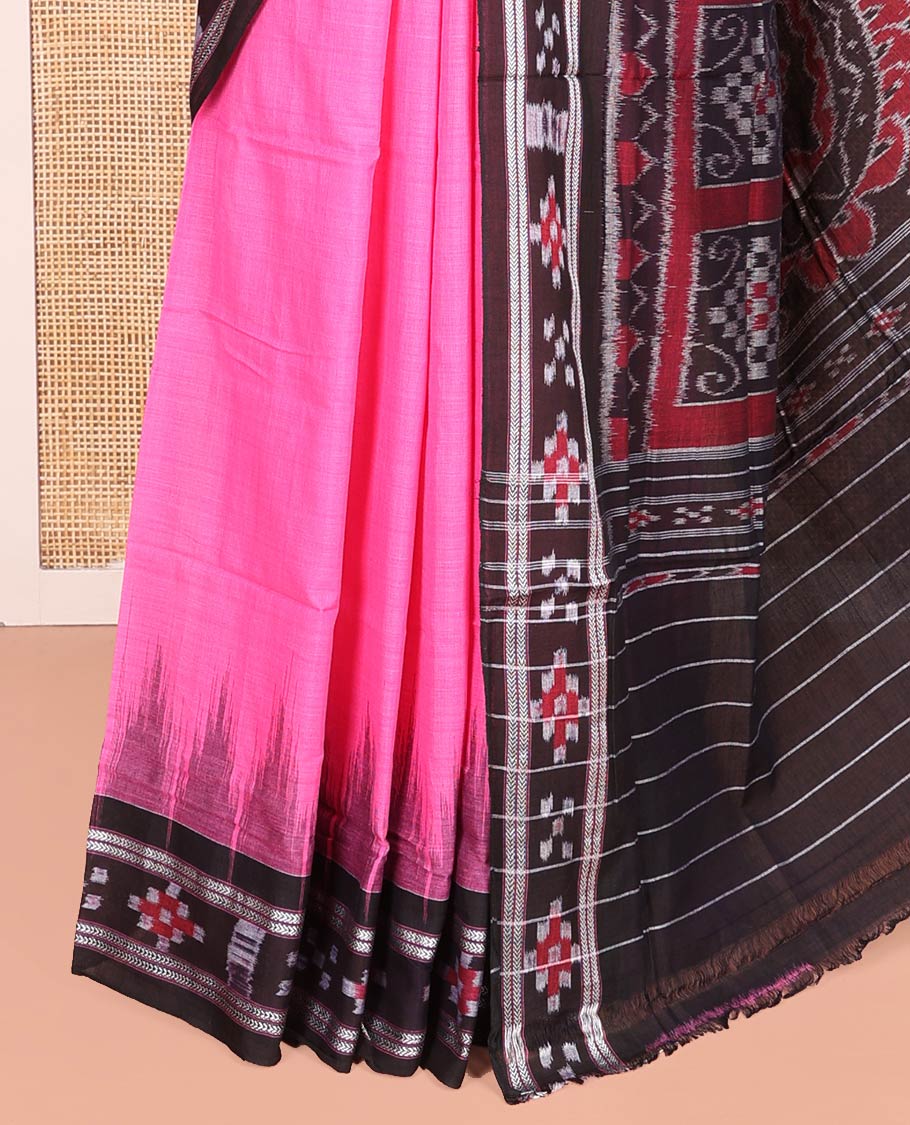 Pink Plain Odisha Cotton Saree, Complemented by a Contrast Temple Border of Pasapalli Weaves, Pallu Features Intricate Patterns, and Has No Blouse - Image 3