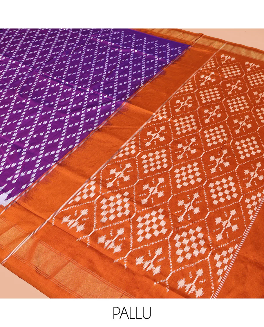 Purple Pochampally Ikat Silk Saree, Elevated with Ikat Jaal Designs on Its Body, Complemented by a Contrast Temple Border, Pallu of Ogee Pattern in Ikkat Weave, and Paired with a Contrast Blouse - Image 5