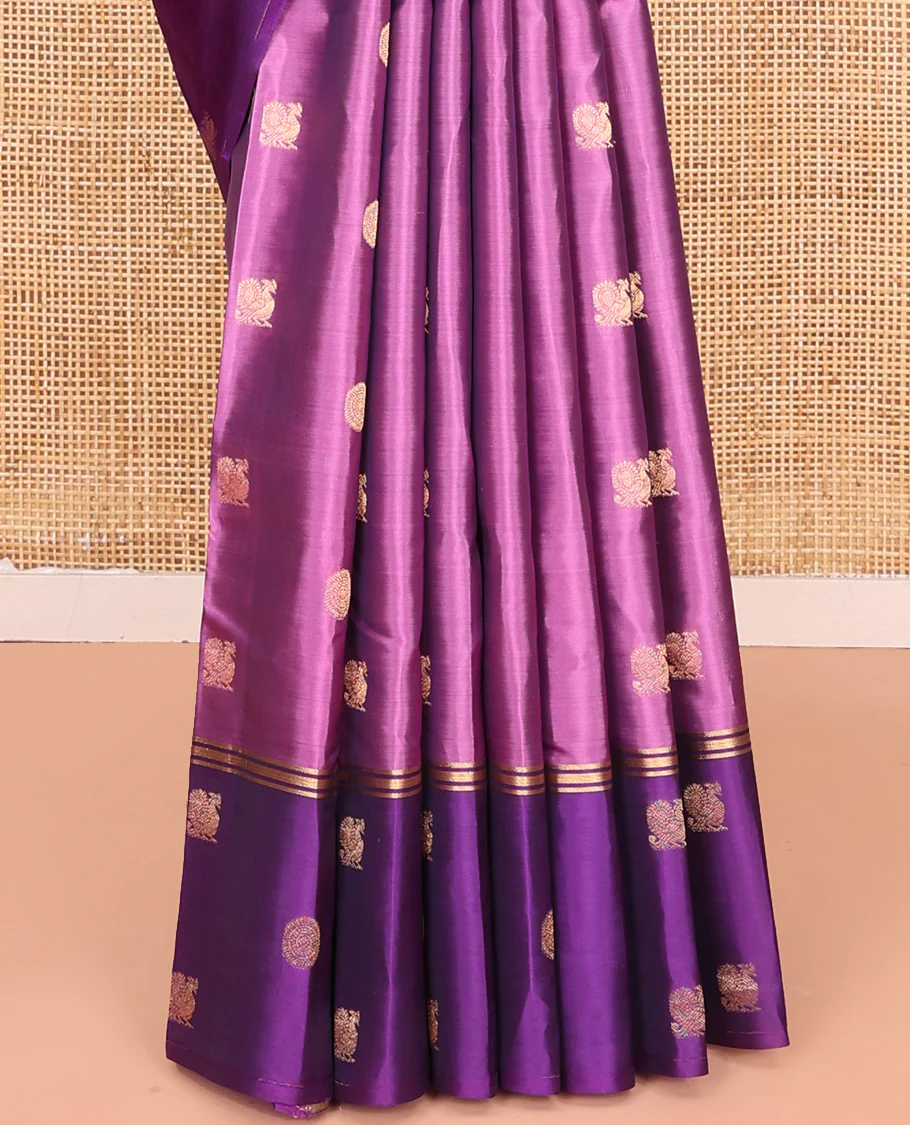 Purple Vasundhara Lite Silk Mix Saree, Elegantly Designed with Mayil and Chakram Buttas  On Its Body, Complemented by Contrast Border of Mayil and Chakram Designs, Floral Design Pallu and Paired with a Contrast Blouse - Image 4
