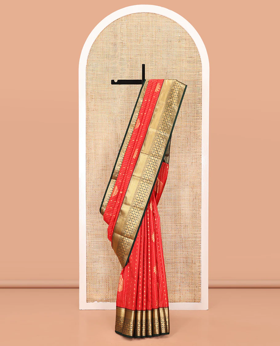 Red and Dark Green Budget Silk Saree, Steeped with the Richness of Zari Designs On Its Body, Complemented by Contrast Traditional Zari Designs Woven Border, Grand Pallu and Paired with a Contrast Blouse
