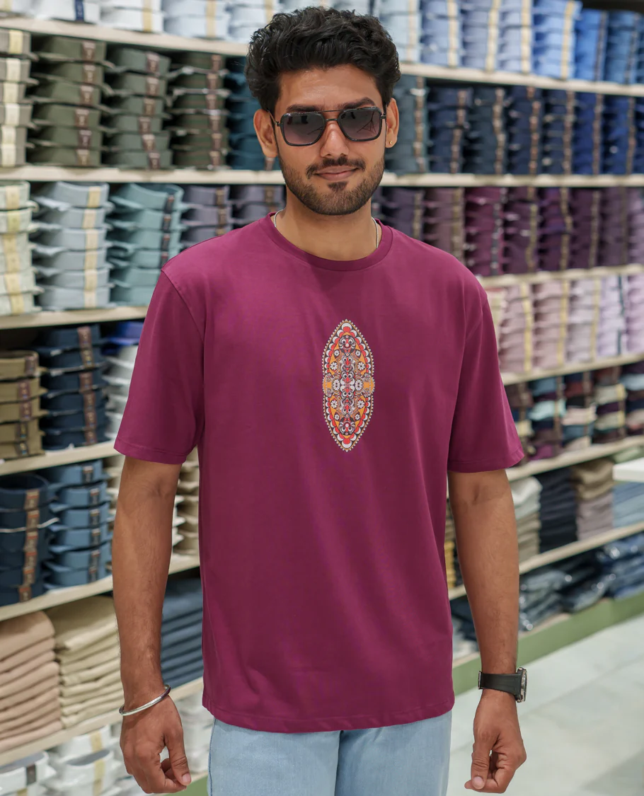 Red Cotton-Blended T-Shirt Comes with an Evil-Themed Back Print, Crew Neck, Half Sleeves, Oversized Fit, and Regular Length - Image 4