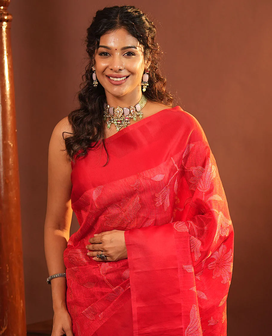 Red Green Silk Saree, Finely Crafted with Floral Vine Cross Stitch Embroidery on Its Body, Subtle Self-Satin Border, Pallu of Floral Vine Cross Stitch Embroidery, and Paired with a Plain Blouse - Image 2