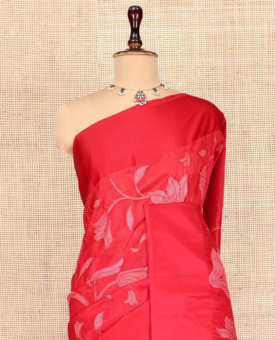Red Green Silk Saree, Finely Crafted with Floral Vine Cross Stitch Embroidery on Its Body, Subtle Self-Satin Border, Pallu of Floral Vine Cross Stitch Embroidery, and Paired with a Plain Blouse - Image 7