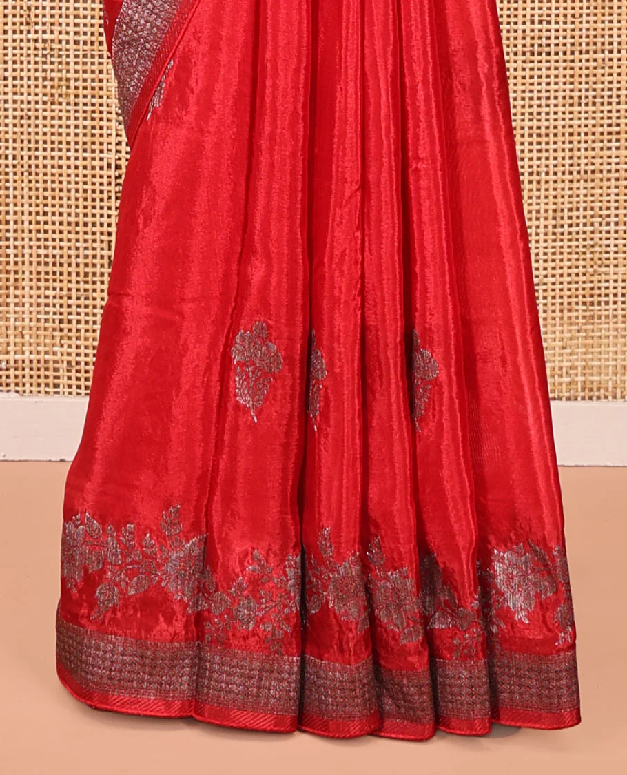 Red HO-Silk Saree, Adorned with Floral Zari Buttas All Over Its Body, Highlighted by Self-Border of Floral Creeper Designs, Floral Jaal Pallu and Paired with a Plain Blouse - Image 4