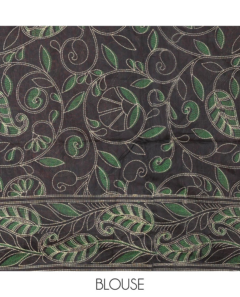Red Khadi Cotton Saree Mesmerized with Kalamkari-Style Paisley-Floral Prints, Subtly Sparkled with Self-Border of Floral Creeper Designs, Complemented by Contrast Paisley-Floral Vine Pallu, and Paired with a Contrast Printed Blouse - Image 3