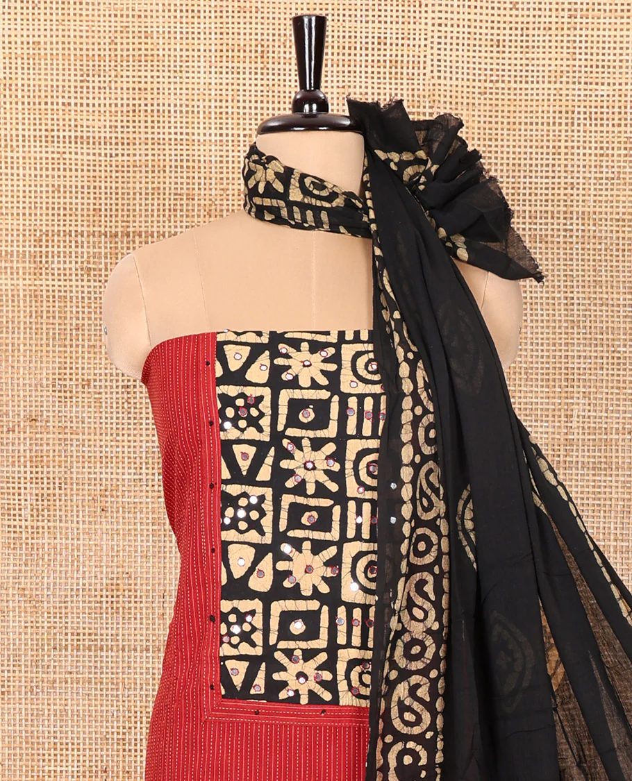 Red Material Chudidar Set Prettified with Kantha Embroidery, Batik Print, and Mirror Work on the Cotton Top, Comes with a Batik Geometric Patterns Printed Bottom, and a Cotton Batik Geometric Printed Dupatta - Image 3