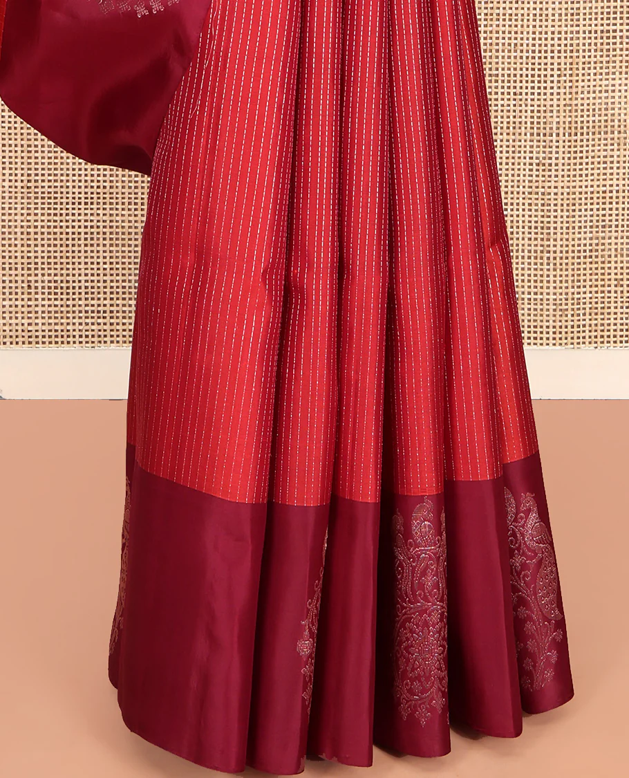 Red Mayuri Soft Silk Saree, Gleamed up with Vaira Oosi Stripes On Its Body, Complemented by Contrast Border of Floral and Peacock Designs, Grand Jaal Pallu and Paired with a Contrast Blouse - Image 4