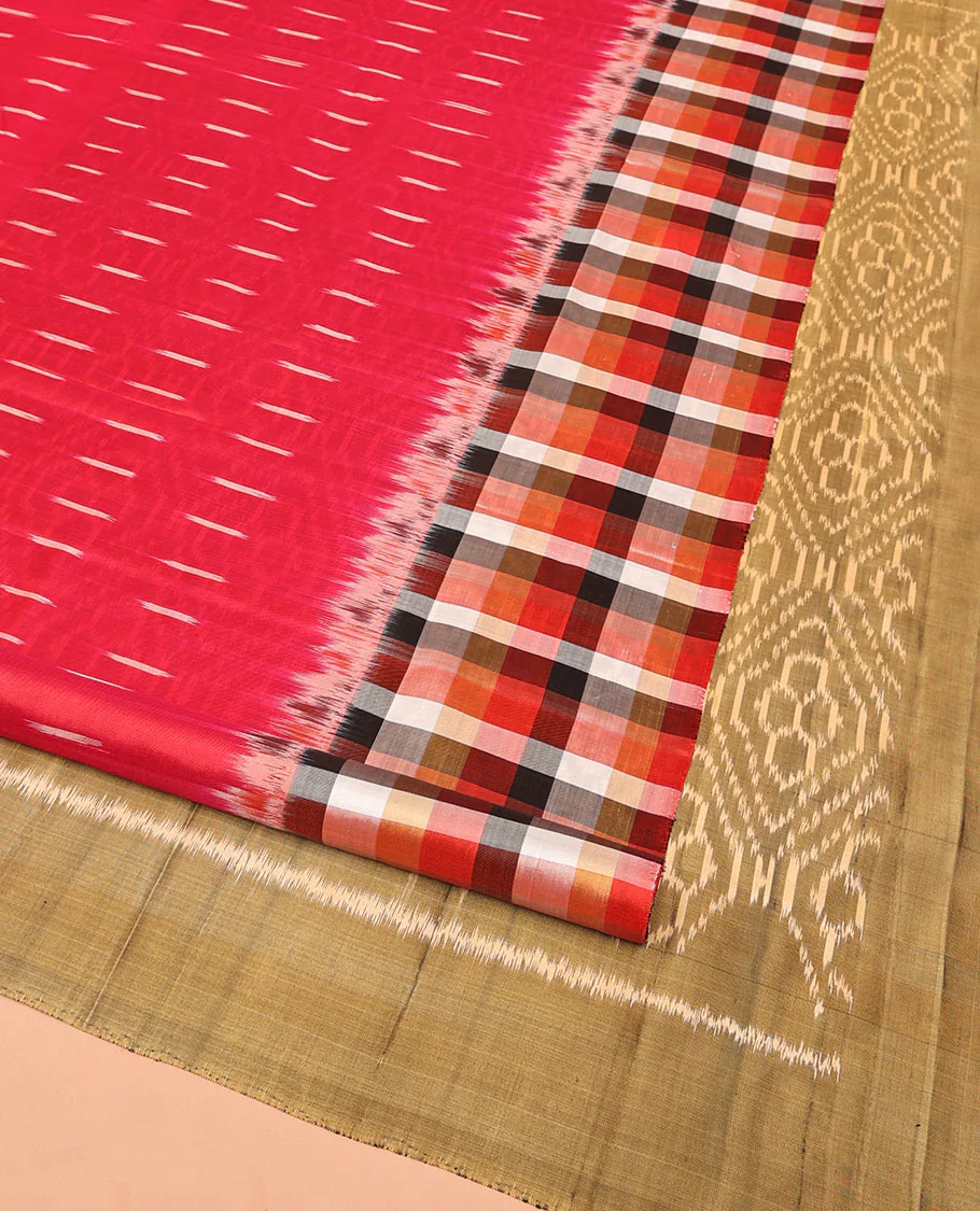 Red Mayuri Soft Silk Saree, Mesmerized with Ikkat Buttas All Over Its Body, Complemented by Contrast Checked Border, Artfully Ikkat Textures Woven Pallu, and Paired with a Contrast Blouse - Image 3