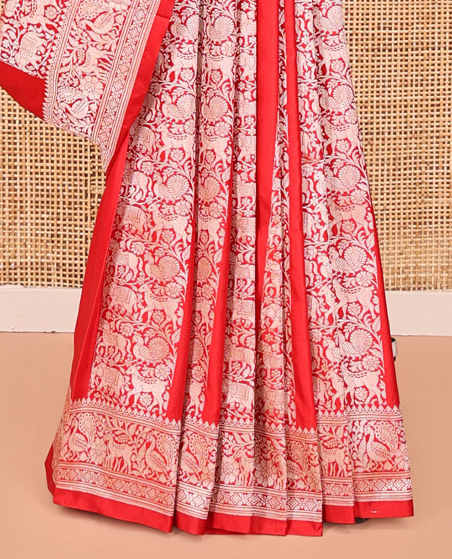 Red Mushuru Silk Saree, Gracefully Embellished with Vertically Woven Flora-Fauna Zari Designs On Its Body, Highlighted by Zari Border of Peacock and Deer Motifs, Grand Pallu, and Paired with a Plain Blouse - Image 4