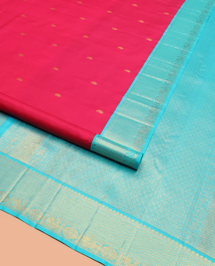 Red vanki manga buttas Kanchipuram silk saree, contrast korvai border of salngai, banaras, ara maadam, and anna chakram designs, and jaal pallu - Image 2