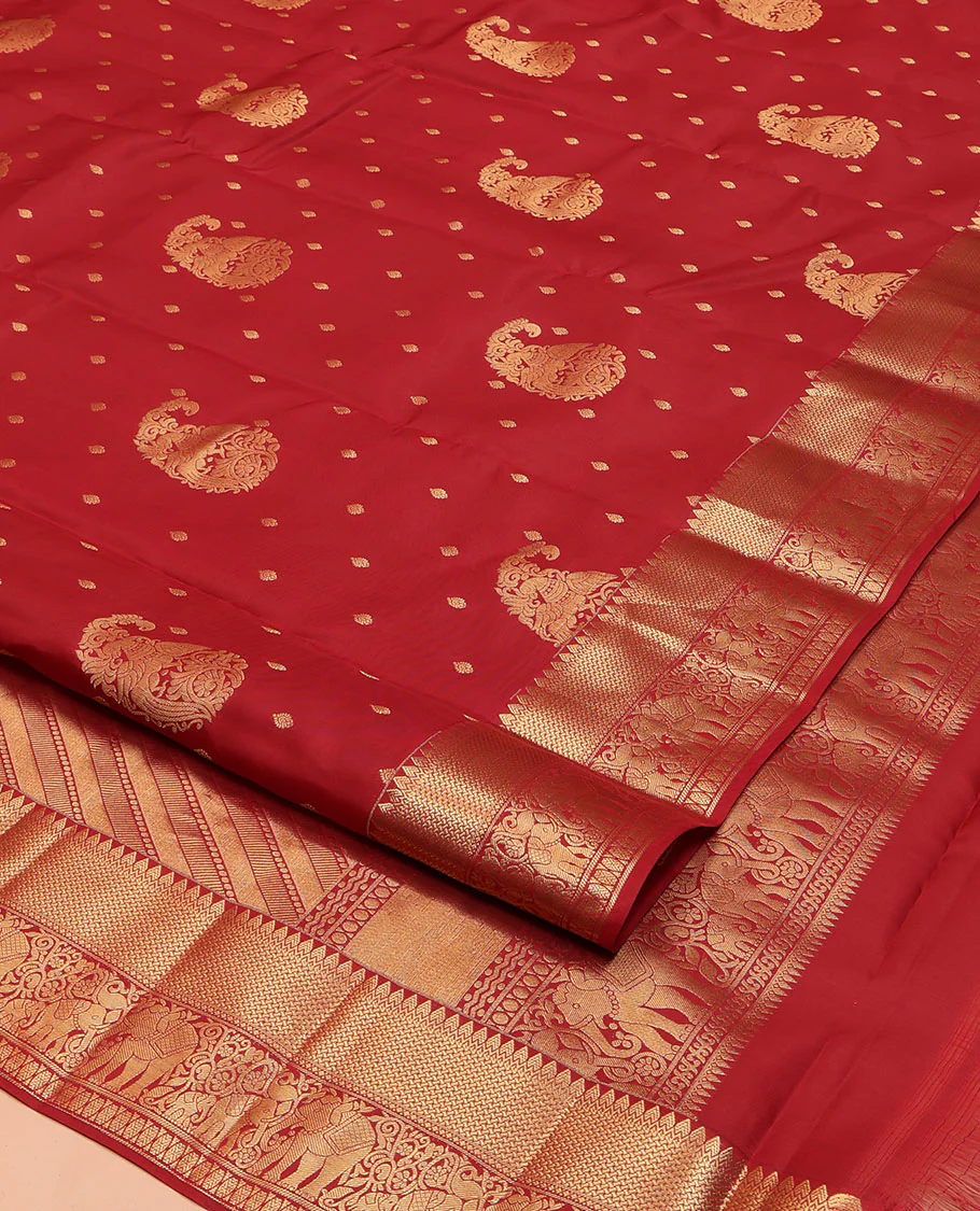 Red Vasundhara Lite Silk Mix Saree, Ornamented with Manga Zari Buttas on Its Body, Highlighted by a Zari Border of Rekku, Yaanai, and Rudraksham Designs, Pallu of Diagonal Designs, and Paired with a Matching Blouse - Image 2