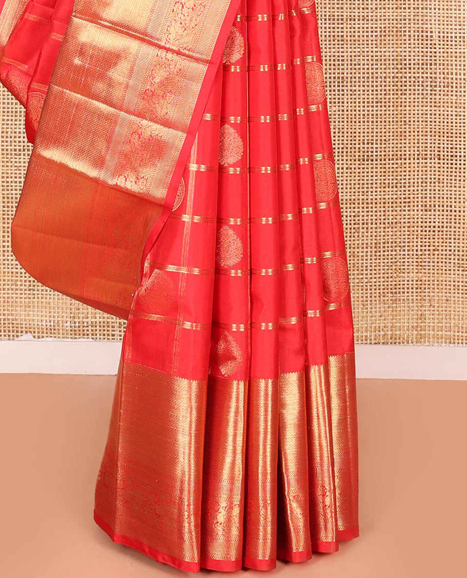 Red Vasundhara Silk Saree Artfully Woven with Zari Butta Enclosed Checks All Over Its Body, Highlighted by Zari Border of Rekku, Mayil Kann, Kathir, and Mayil Designs, a Grand Pallu of Jaal Designs, and Paired with a Matching Blouse - Image 4