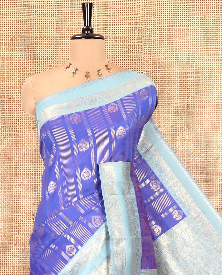 Royal Blue Litchi Saree, Detailed with Vaira Oosi Stripes and Zari Buttas on Its Body, Complemented by a Contrast Rettai Pettu Traditional Zari Design Border, an Intricately Designed Pallu, and Paired with a Contrast Blouse - Image 2