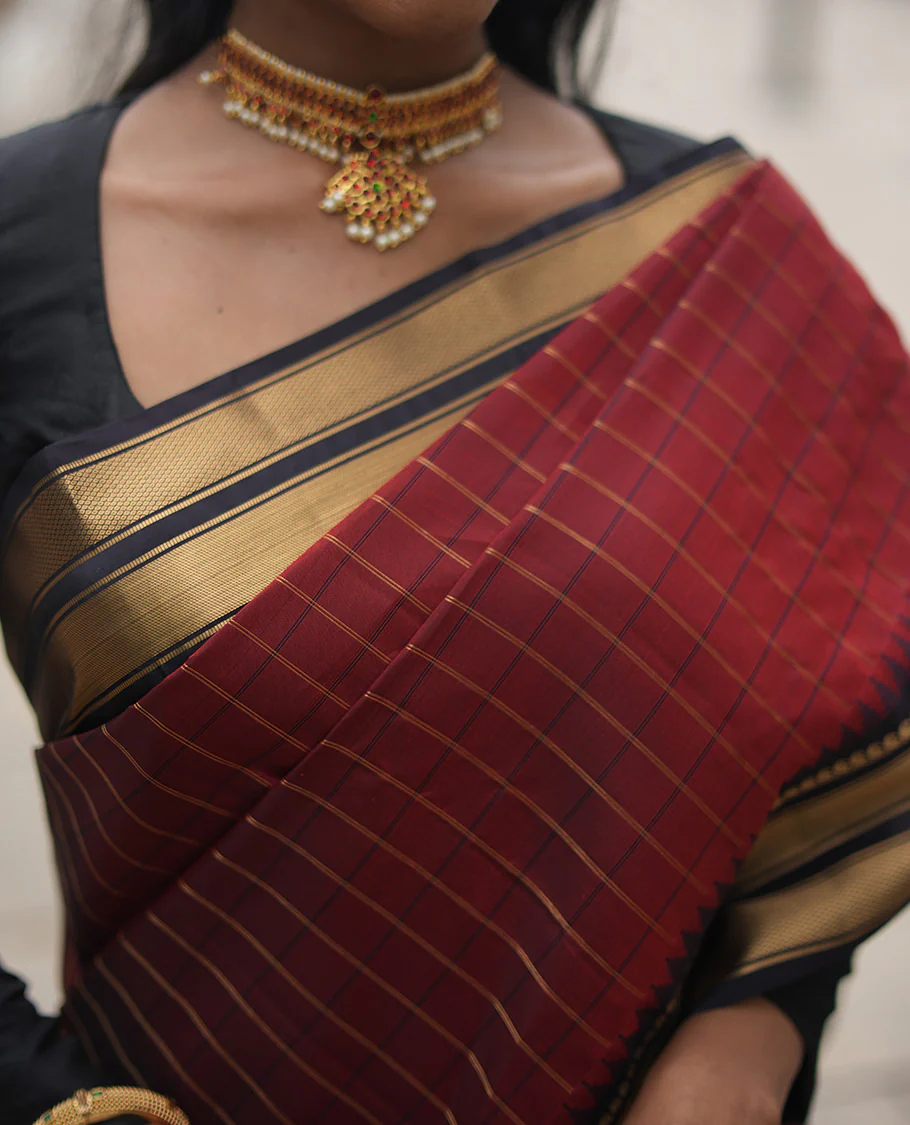 Rust Maroon-Dark Purple Vasundhara Lite Silkmix Saree, Graced with Checks, Contrast Border of Rekku, Manga Mokku, and Mayil Kann, Grand Pallu, and Contrast Blouse - Image 2
