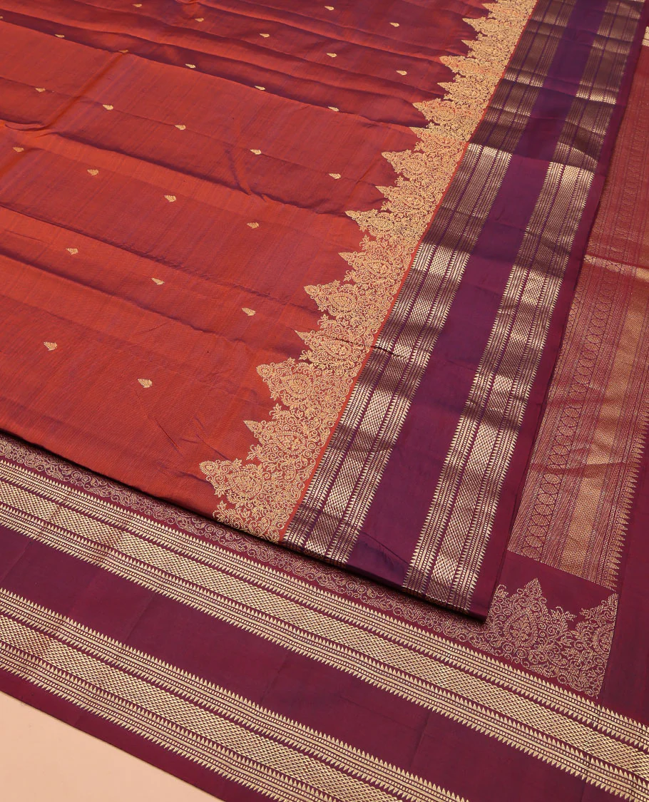 Rust Orange Vasundhara Silk Saree, Enriched with Zari Buttas All Over Its Body, Complemented by a Contrast Rettai Pettu Border of Ara Bogudi, Banaras, Muthu, and Ara Maadam Designs, Grand Jaal Pallu, and Paired with a Contrast Blouse - Image 2