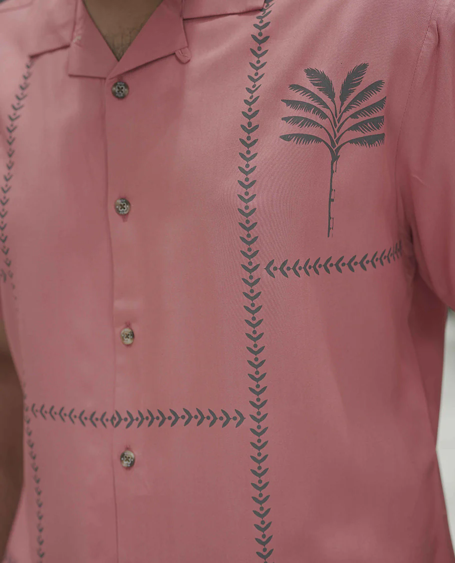 Tomato Cotton-Blended Casual Shirt, Subtle Sparkled with Contemporary Prints, Comes with a Cuban Collar, Half-Sleeves, Regular Fit, and Regular Length - Image 5