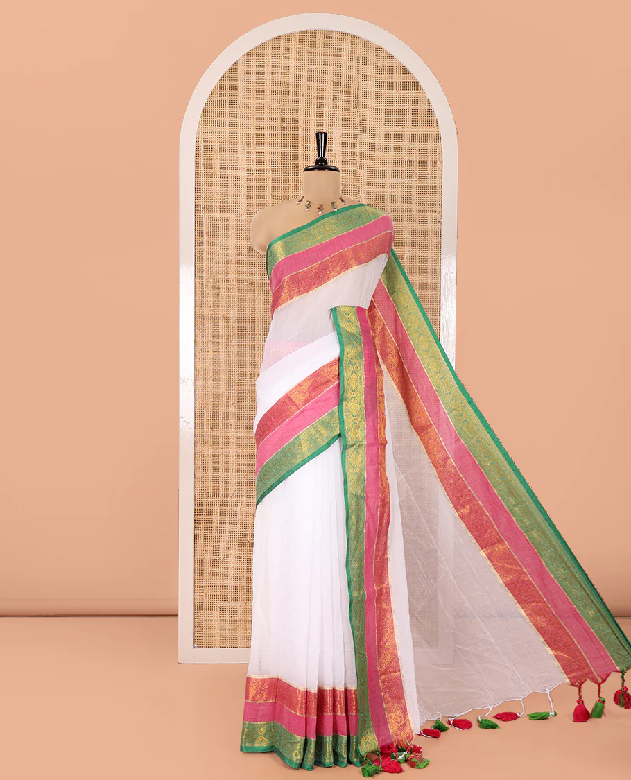 White Plain Khadi Mul Cotton Saree, Complemented by a Contrast Rettai Pettu Traditional Diamond-Patterned Border, Plain Pallu, and Paired with a Matching Blouse
