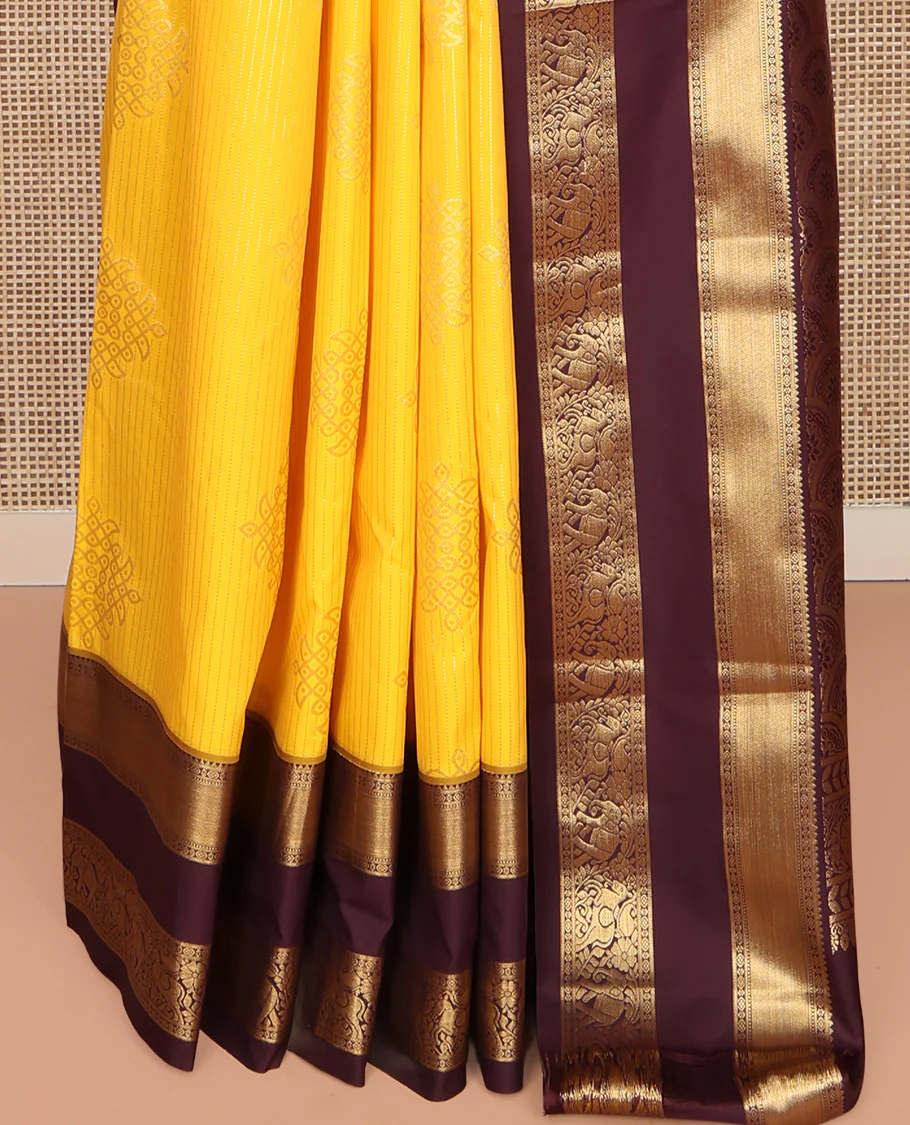 Yellow Budget Silk Saree, Embellished with Zari Stripes and Kolam Buttas All Over Its Body, Complemented by a Contrast Traditional Zari Design Rettai Pettu Border, Grand Scallop Design Pallu, and Paired with a Contrast Blouse - Image 4