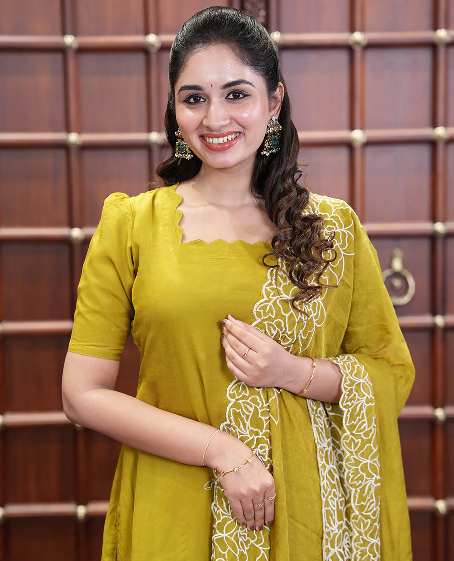 Yellow Organza Crushed Material Churidar Set, Elegantly Adorned with Floral-Themed Thread Embroidery Top, Comes with a Plain Santoon Bottom, and Is Paired with Organza Crushed Dupatta of Floral Thread Embroidery - Image 2
